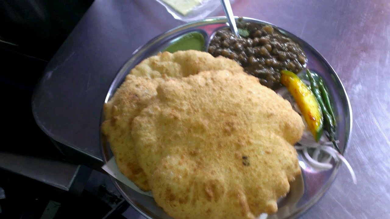 Best Chole Bhature in Delhi | Famous Delhi Breakfast Street Food