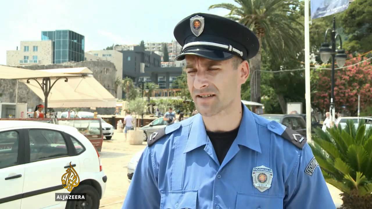 Gostujući policajci na crnogorskom primorju - Al Jazeera Balkans