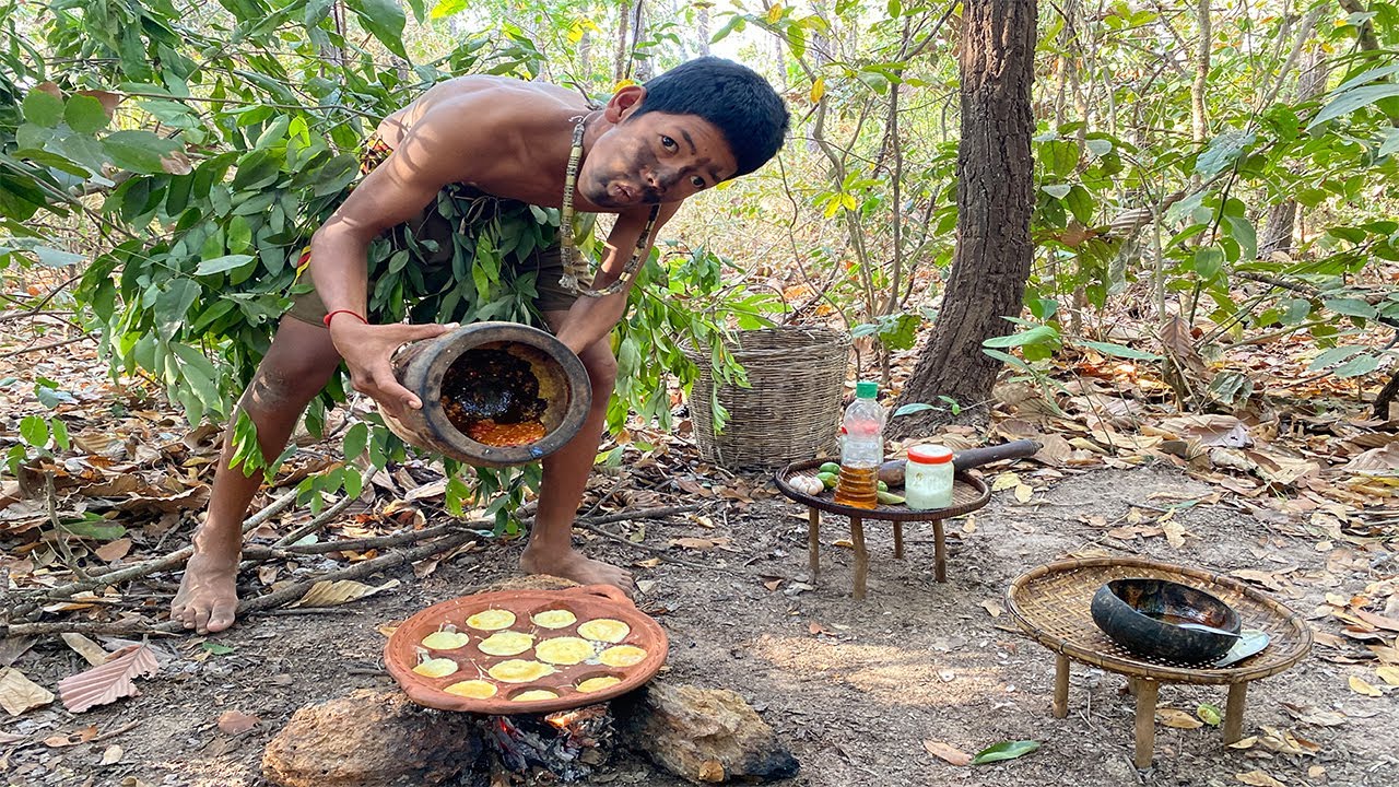 Primitive Eating Primitive life - Wow grill chicken's eggs into traditional tool for ...