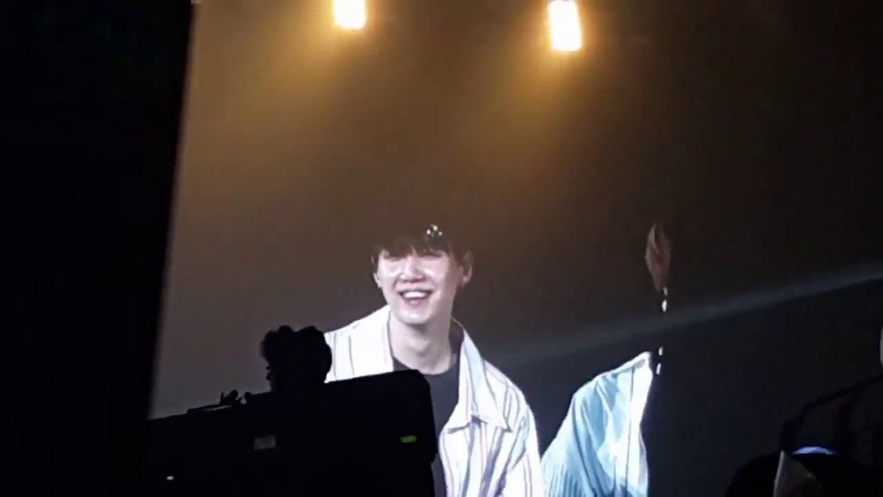 [170422] BTS The Wings Tour in Bangkok Last Talk Fancam - YouTube