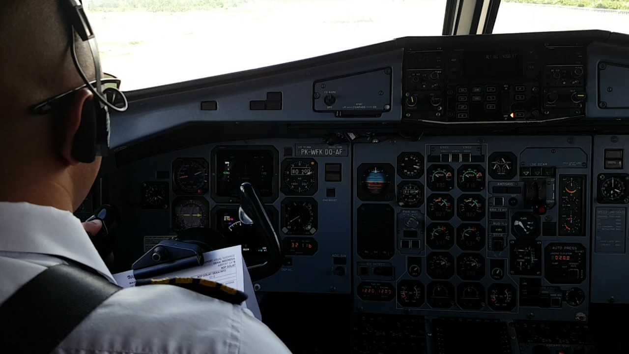 Dekai, papua,indonesia,ATR Landing.