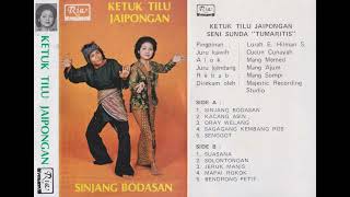 Download Lagu Cucun Cunayah \u0026 Tumaritis Group - Sinjang Bodasan MP3 Download Lagu Cucun Cunayah \u0026 Tumaritis Group - Sinjang Bodasan MP3