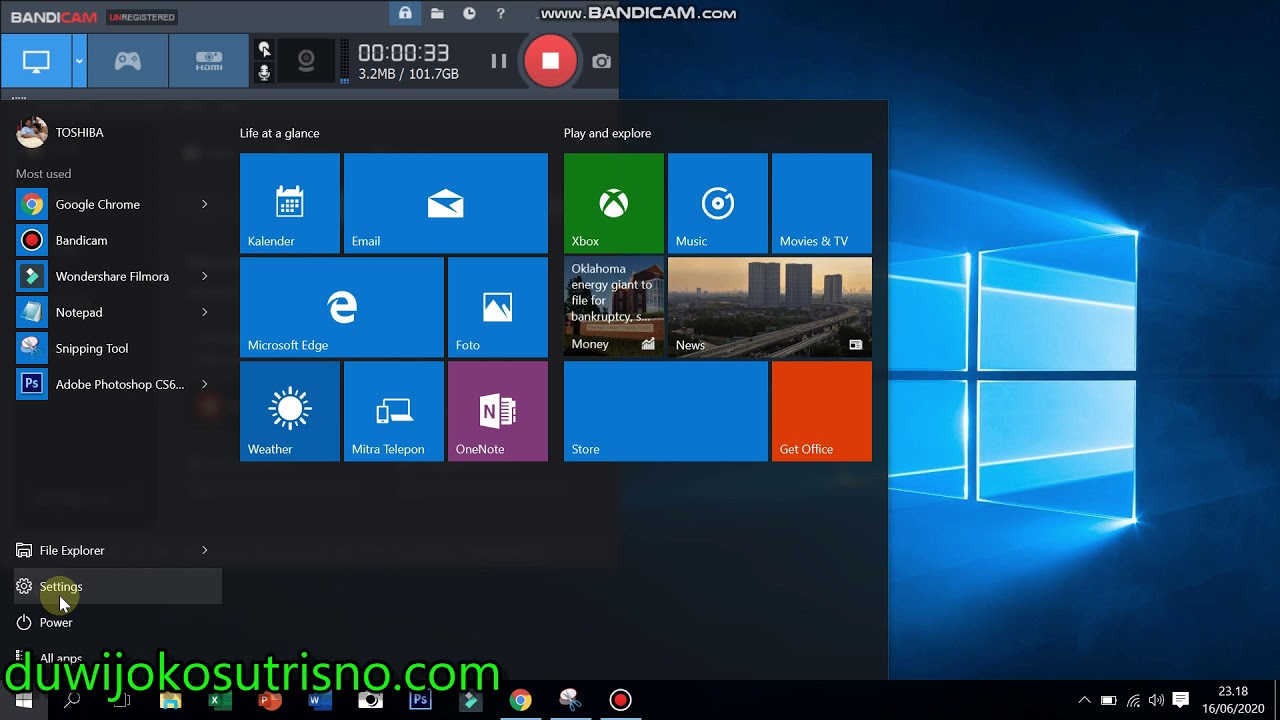 Cara Mengganti Background Layar Laptop Pada windows 10 - YouTube