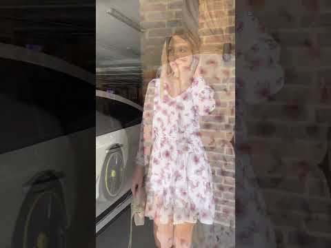 Модна шифонова сукня вільного крою у червону квіточку з довгим рукавом і поясом (42, 44, 46), Біла, видео 1