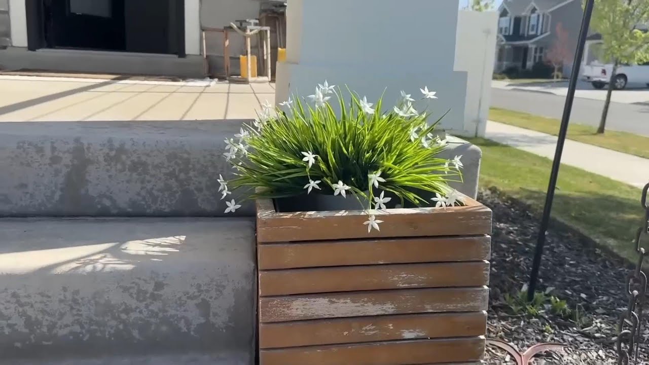 MUCIFA 10pcs Artificial Monkey Grass Bushes – UV-Resistant Outdoor & Indoor Greenery