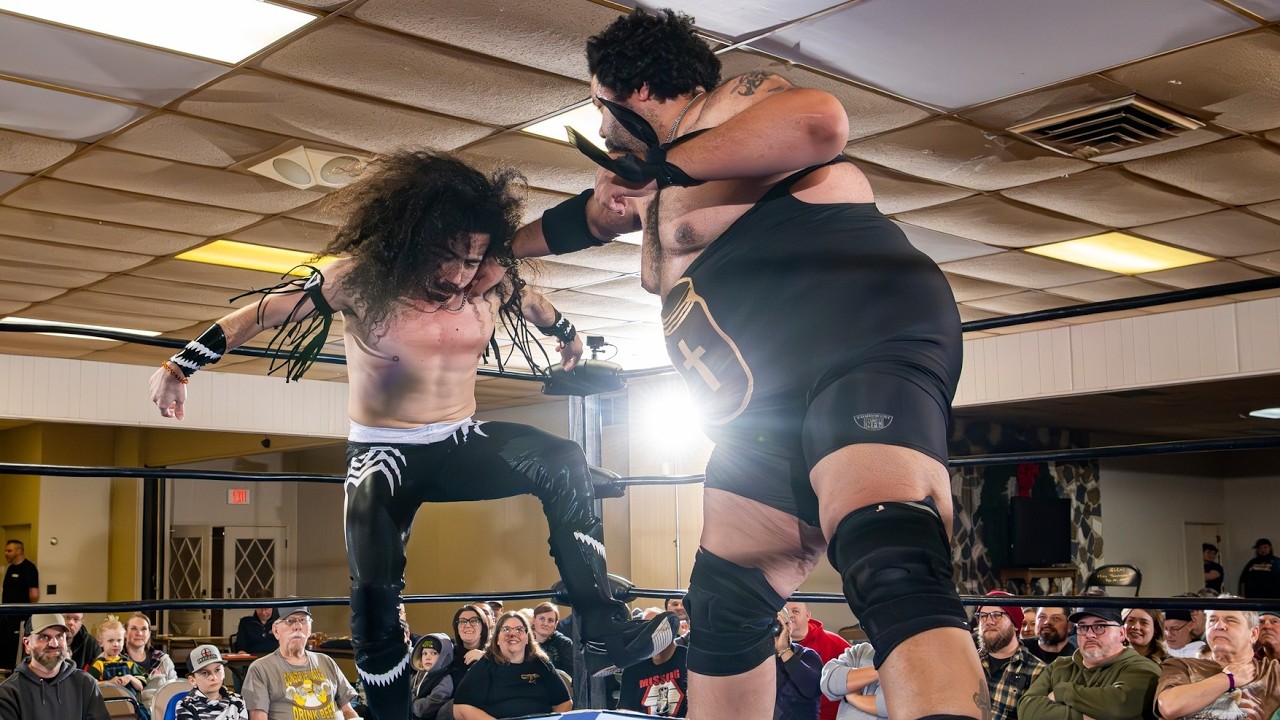 Axel Reed Rico Simmons Backwoods Brown vs. Axel Rico GLCW 2025 - YouTube