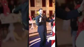 Çok Oynamam Dediğim Düğünün Akşamı