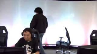 Dyrus dunks chair after a comeback vs VES