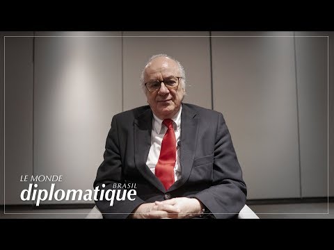 Boaventura: Descolonizar, Desmercantilizar e Democratizar | vídeo