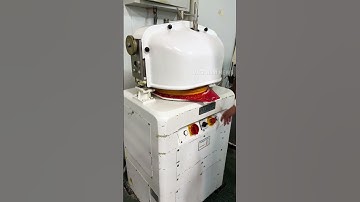 Khám phá chiếc máy Chia và Vo tròn bột tự động