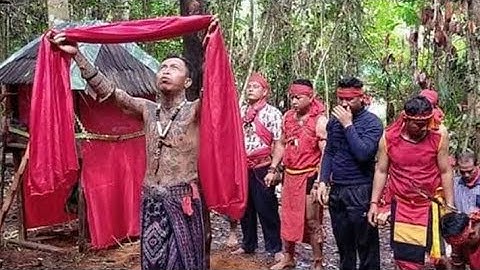 PANGLIMA SUKU DAYAK TARIU BORNEO BANGKULE RAJAKNG