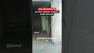 Penampakan terlihat jelas di siang bolong #shorts #penampakan #hantu #ghost #horror #horrortok Penampakan terlihat jelas di siang bolong #shorts #penampakan #hantu #ghost #horror #horrortok
