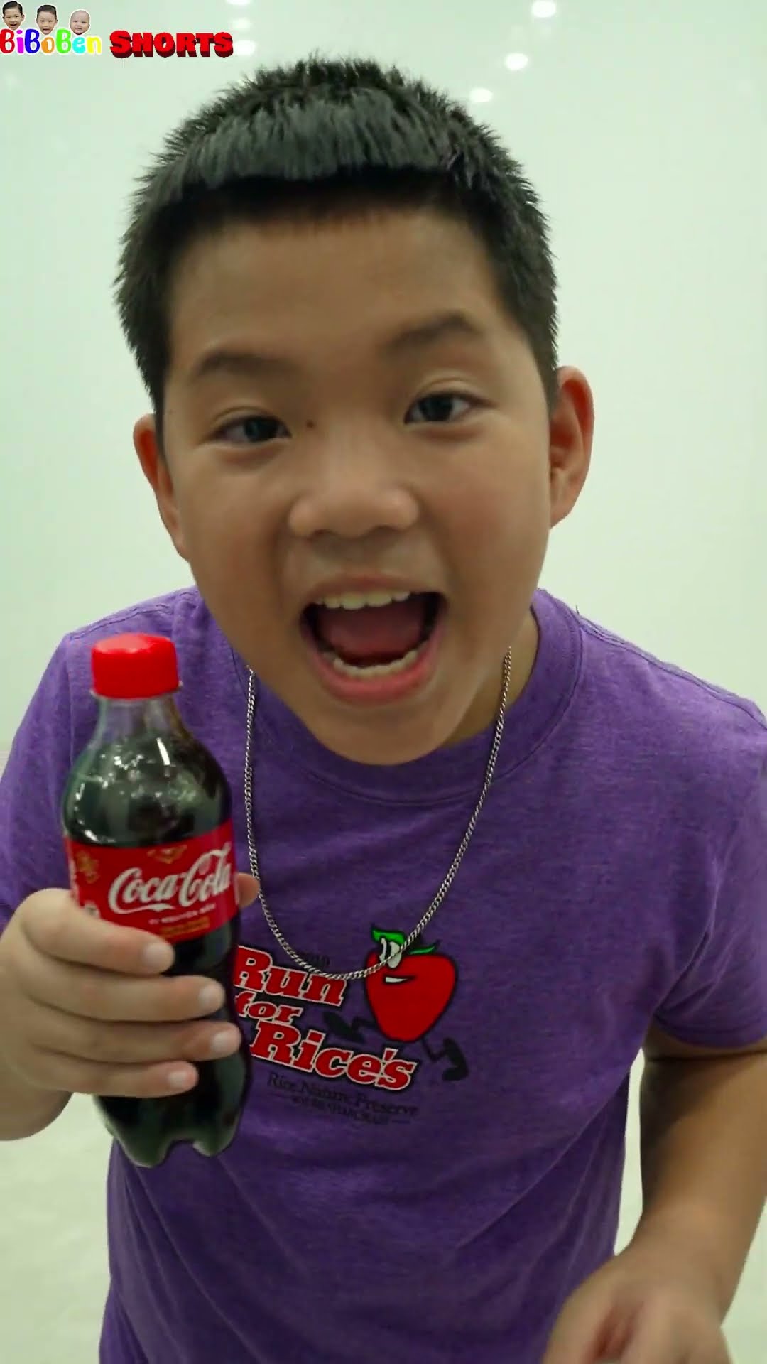 Funny video | Don't take dad's soda | Đừng lấy nước ngọt của bố ?