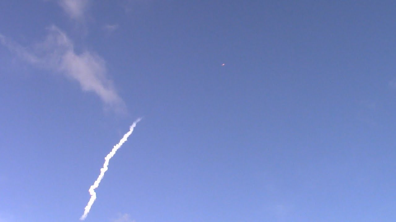 Vlog#5 SpaceX Launches The Falcon Heavy !!!!!! - YouTube