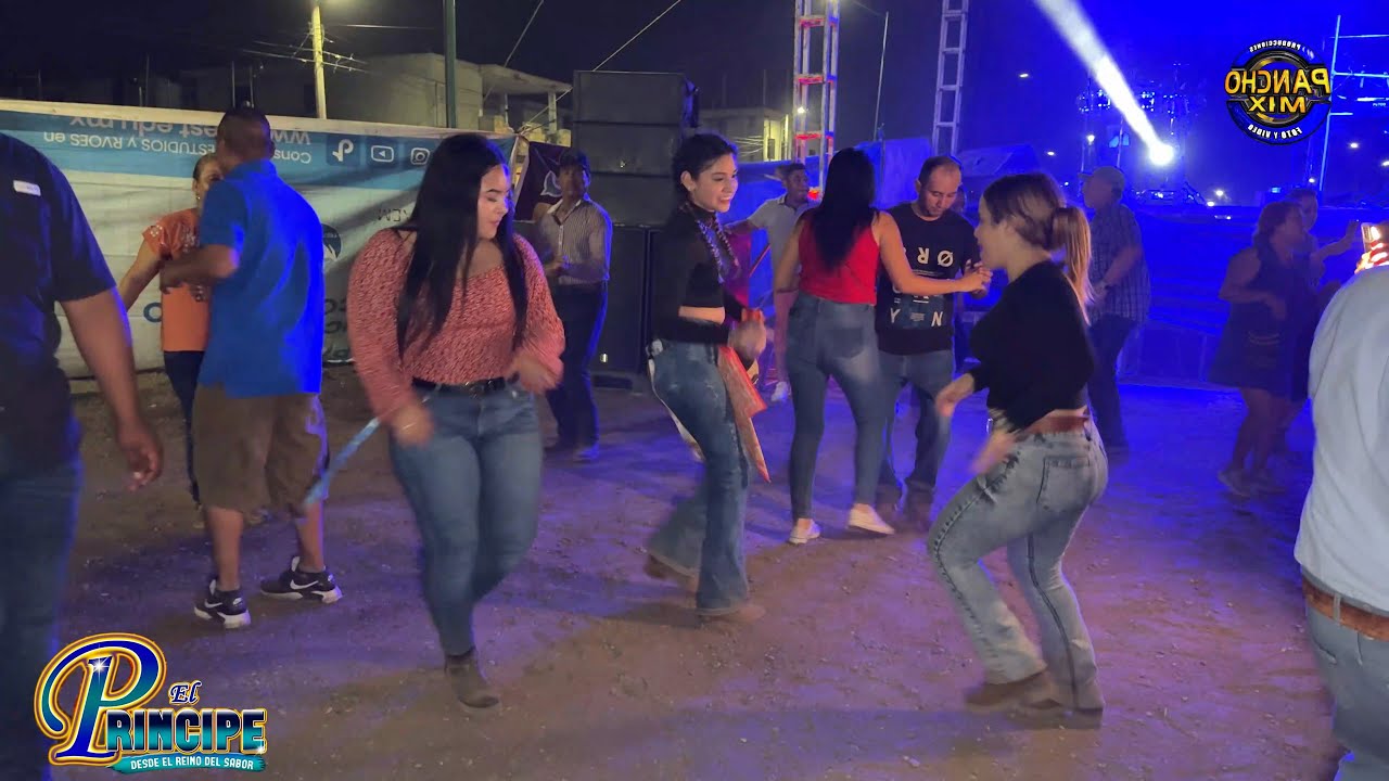 El príncipe de los teclados en vivo tema no me pegues no ( el pasito de Ozuluama) desde Monte alto