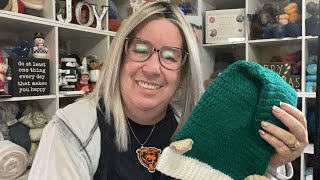 VLOGMAS 2025 DAY SEVEN. ANOTHER HAT AND HAPPY MAIL @ninasknotscrochet