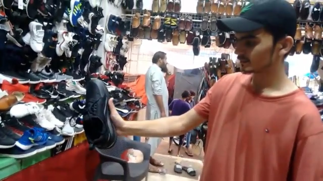 Shoes Market in Karachi Heels Cheap Shoes & Slippers Sadar Bazar