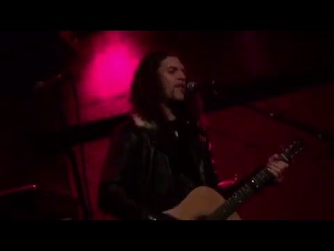 Stone Temple Pilots "Plush Acoustic" - Josh Bassett (Live @ Rockwood Music Hall NYC)