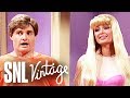 Inside Barbie's Dreamhouse - SNL