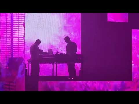 BICEP - Opal (Four Tet Remix) (4/8) Live Le Zenith Paris 20221027 220009 HD