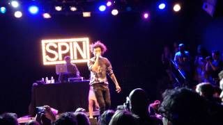 Charli XCX and Danny Brown perform &quot;Float On&quot; live at SPIN