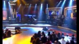 MODEL - Buzdan Şato @ Beyaz Show Resimi