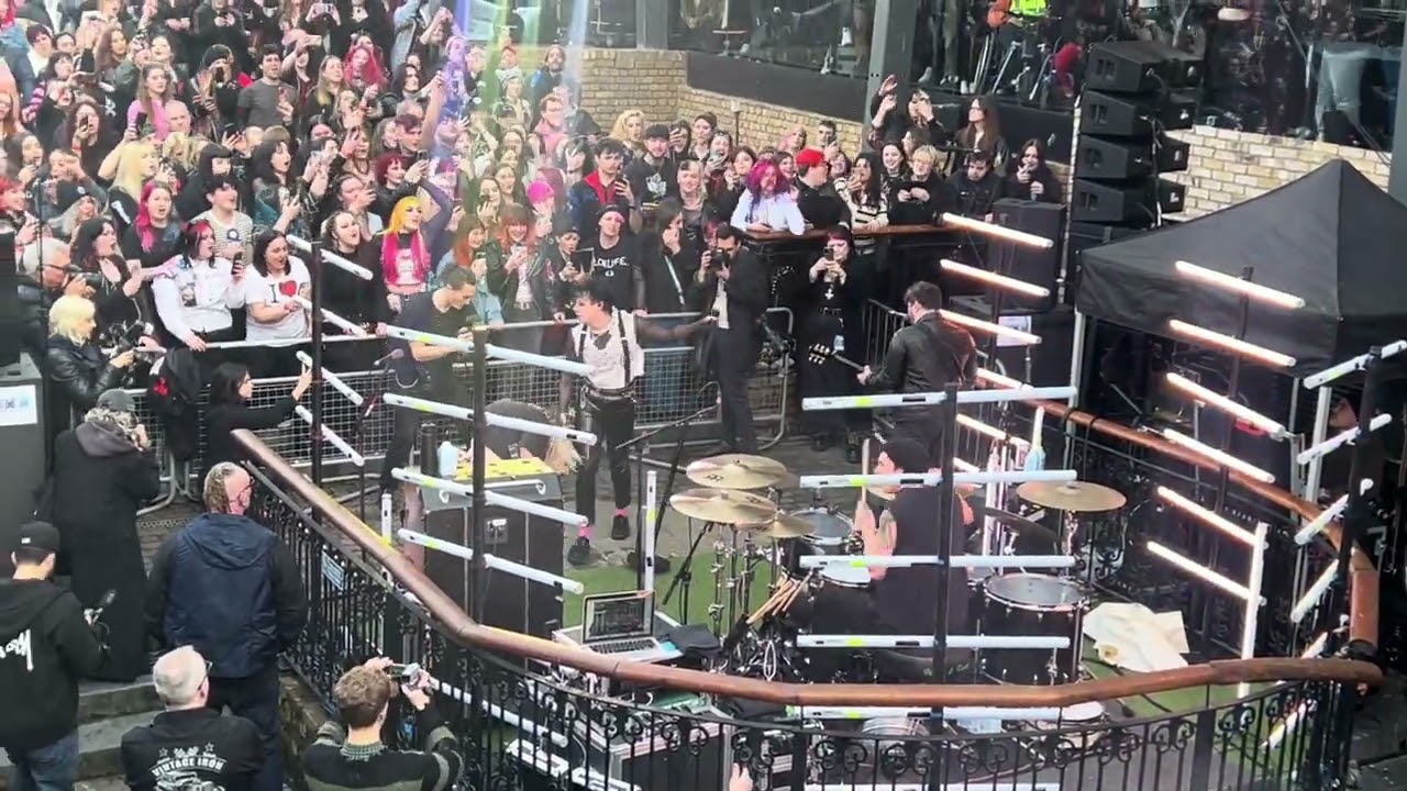 YUNGBLUD: The Funeral (Live from Camden Market)