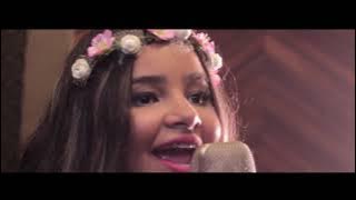 Lays Queiroz - O Que O Vento Leva O Mesmo Vento Traz (O Close) - Vídeo Oficial