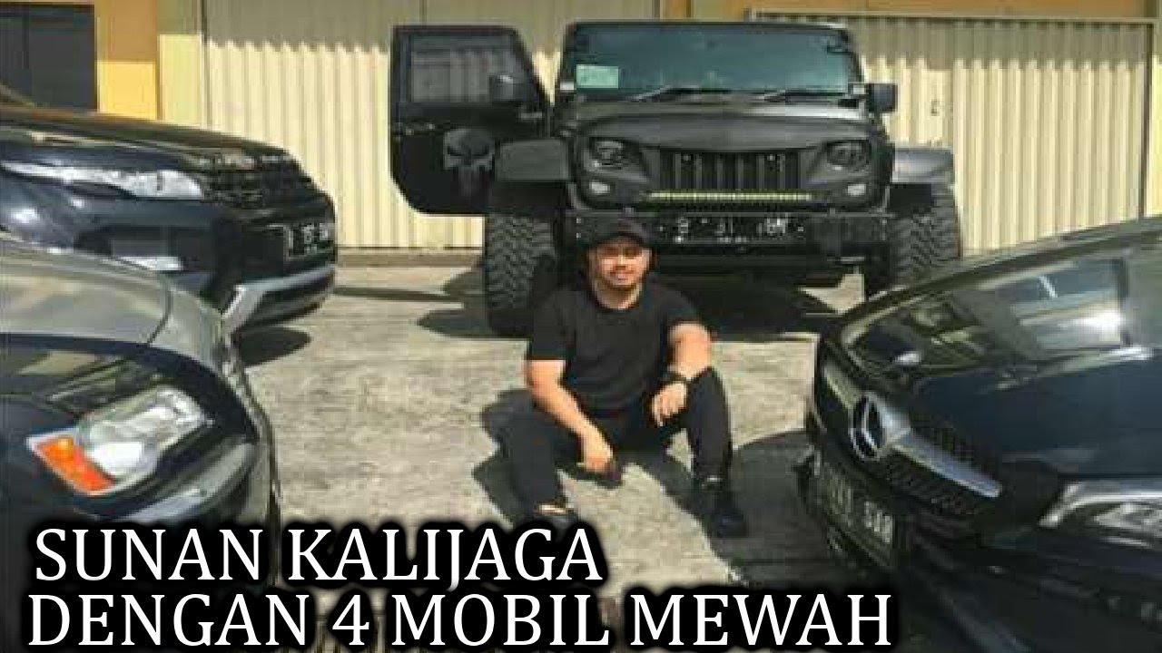 SUNAN KALIJAGA PAMERKAN KOLEKSI MOBIL MAHALNYA MASIH ADA 4 LAGI