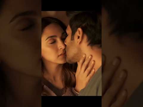 Kiara Advani Kiss !! #kiss #romantic #trandingshorts #romantic