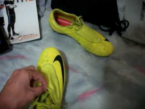 Nike Mercurial V amarillo-negro. "Su jubilación" -