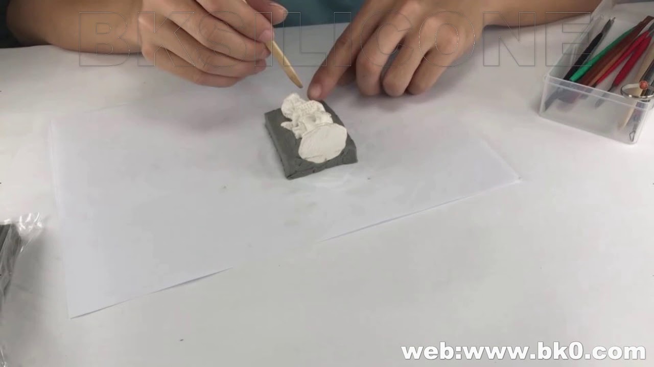how to use the silicone material make the silicone mold 1