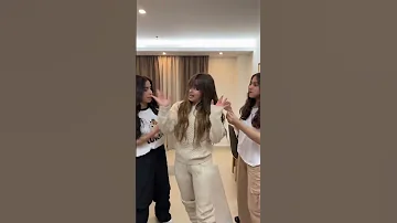 انت مين في الهوى وفي الشوق 