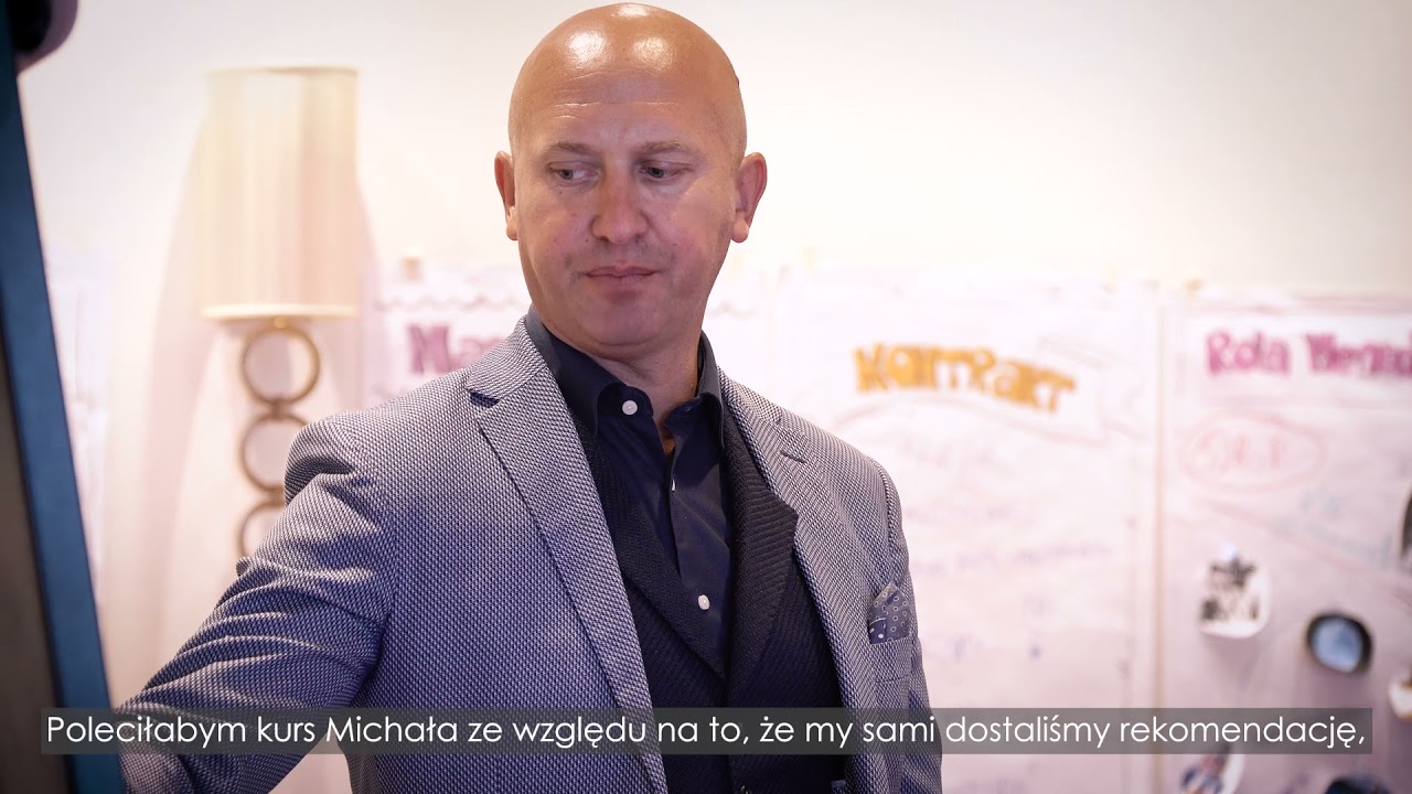 Uczestnicy kursu skutecznego zarządzania — videorelacja z sali warsztatowej