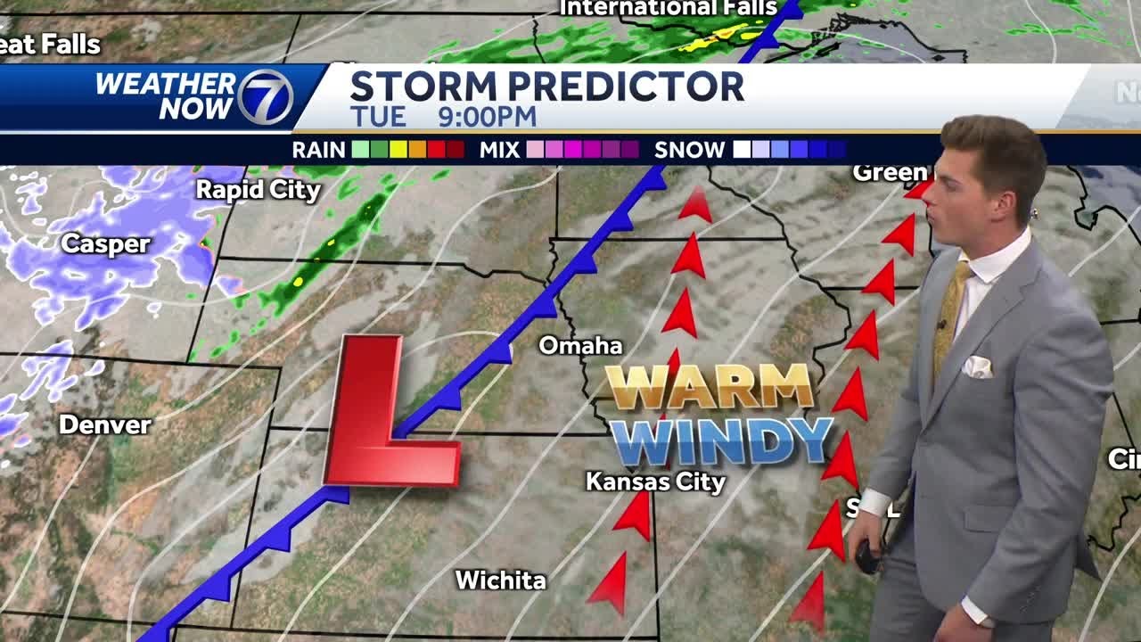 Warm and windy Tuesday - YouTube