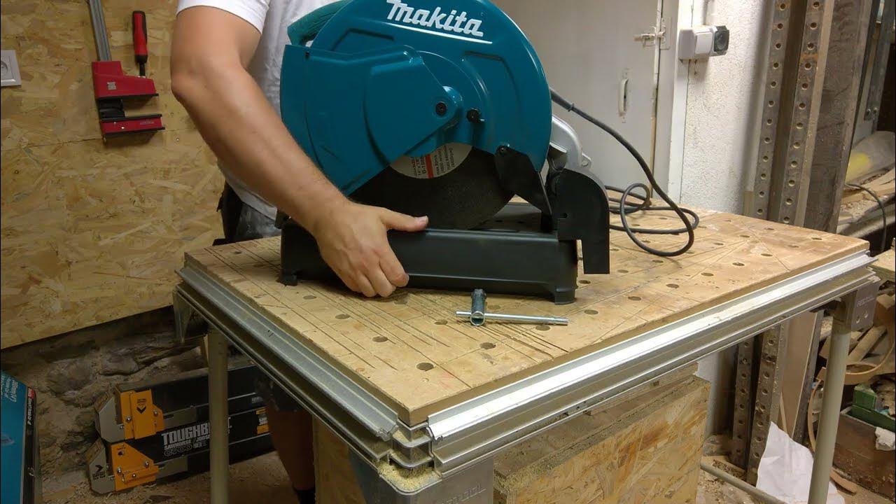 TRONCONNEUSE A METAUX M2403 MAKITA