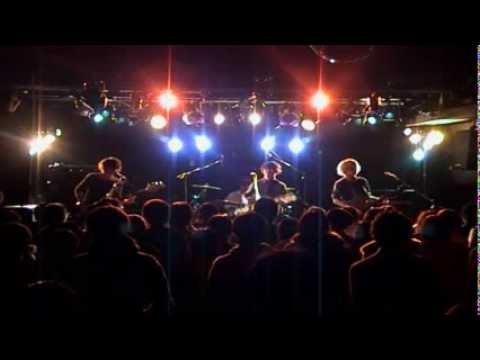信頼の森 (Live) / Gig Dilate Universe auf YouTube ansehen