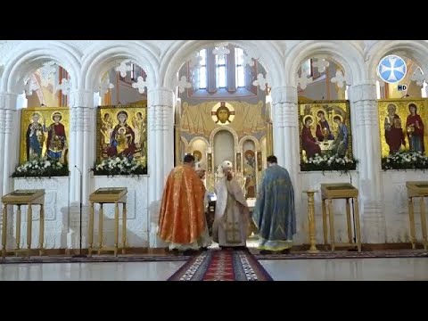 ყოვლადწმინდა სამების სახელობის საპატრიარქო ტაძარში საკვირაო  მსახურება აღევლინა (08.01. 2023)