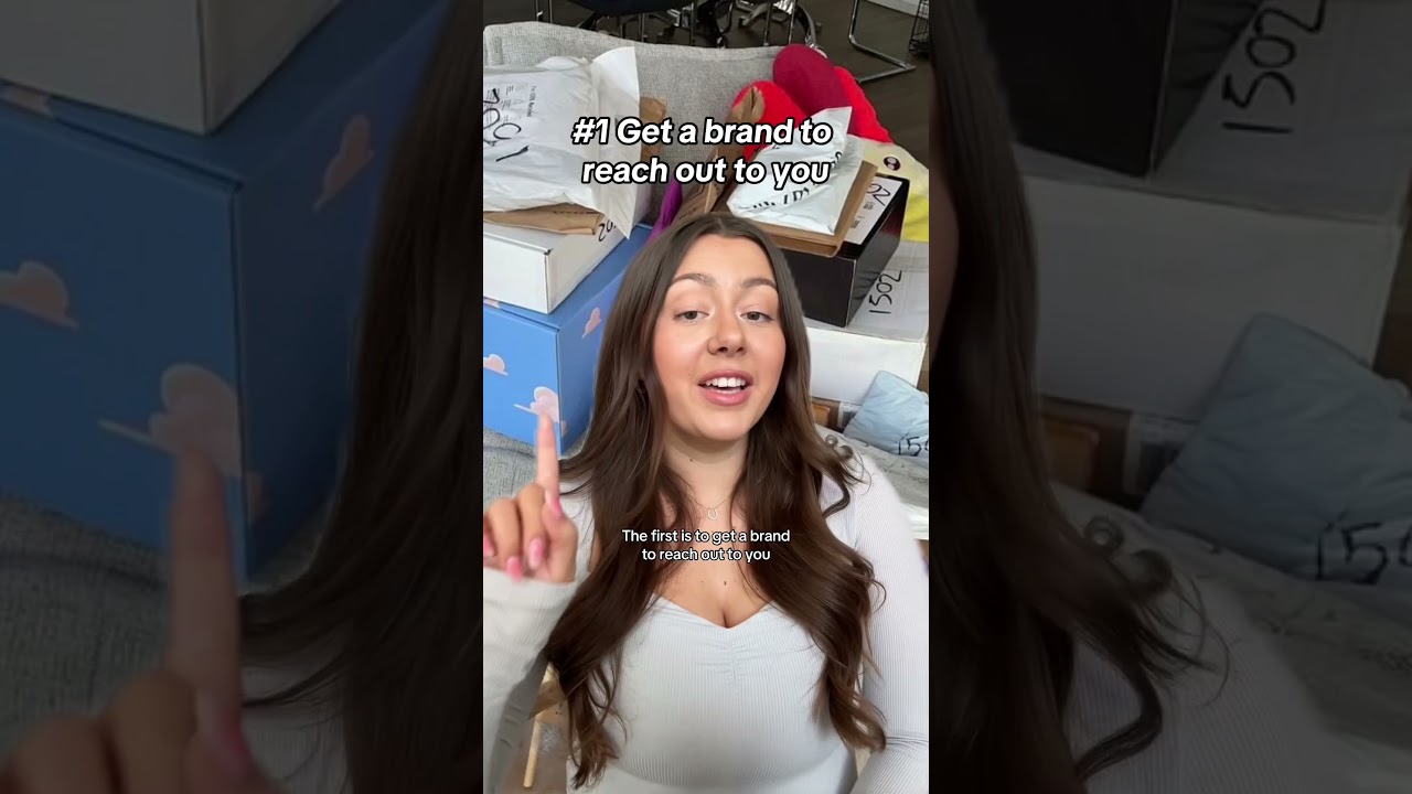 How to get on a brand&rsquo;s PR list 🛍 | #shorts #prlist #microinfluencer #branddeals