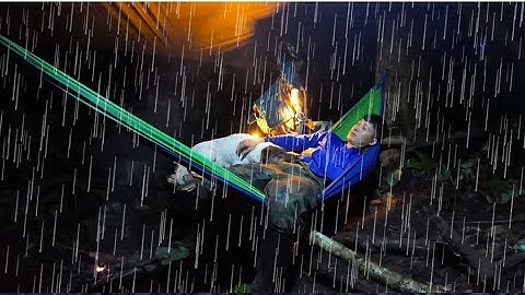 เข้าป่าลึกฝนตกถล่มหนัก ผูกเปลนอนพักในดงตองสาดเหลืองข้างลำธาร ฝนตกเกือบทั้งวันทั้งคืน