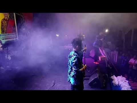 Download lagu NABASA TRIO feat DODY PURBA Saxophone,SABDI Key "LADY"live NABASA TRIO feat DODY PURBA Saxophone,SABDI Key "LADY"live