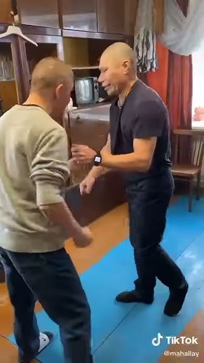 Драка алкашей - YouTube