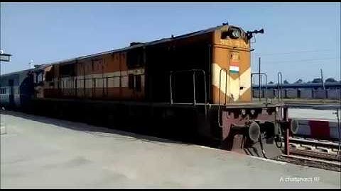 12427 rewa anand vihar express departing rewa(terminal)