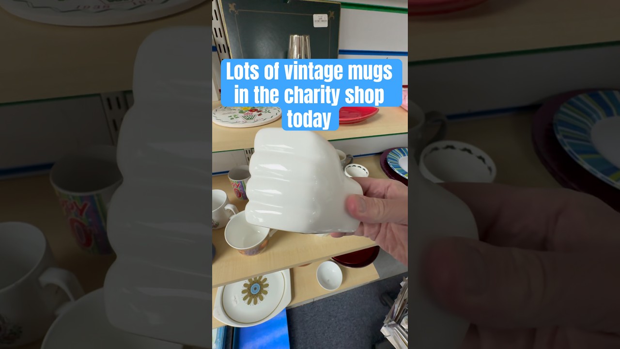 Lots of vintage mugs around today #reseller