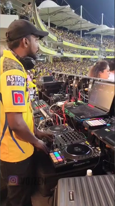 Dhoni mass entry for padayappa theme 🔥🔥 #dhoni #dhonientry #csk #shorts