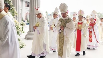 Đoàn Lễ Nghi Vào Dâng Thánh Lễ Đức Tổng Quý Giám Mục Đồng Tế Tại Đại Chủng Viện Thánh Tâm Thái Bình 