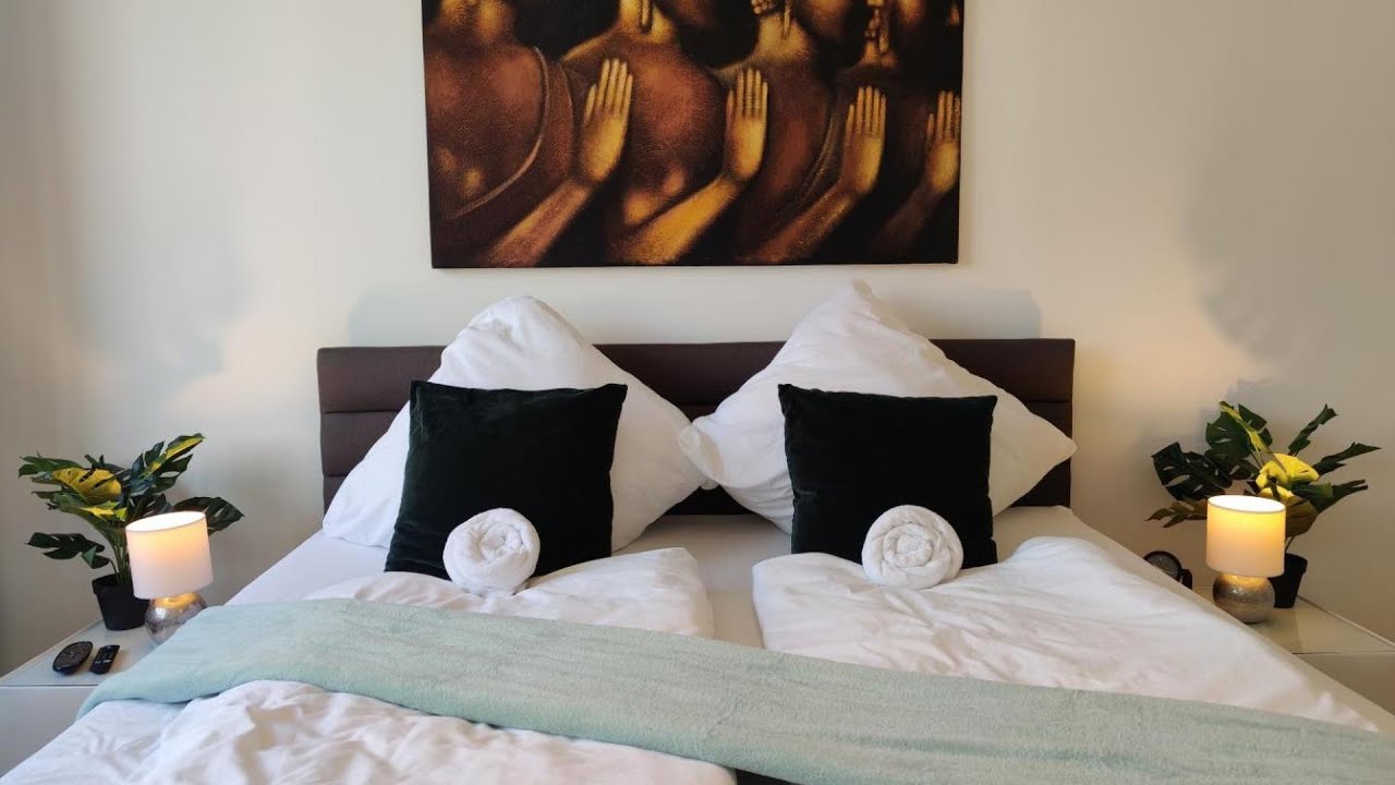 Двухуровневая квартира-пентхаус с джакузи над крышами Магдебурга | Германия ⭐