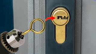 Download Lagu HOW TO OPEN LOCKED DOOR WITHOUT KEY 😱Billions Of People Don't Know This Secret! MP3 Download Lagu HOW TO OPEN LOCKED DOOR WITHOUT KEY 😱Billions Of People Don't Know This Secret! MP3