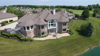 8932 Crestfield Court Fort Wayne, IN 46835