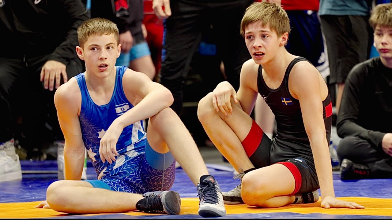 U15 Nikita Carabet (SWE) vs Hen Srylevich (ISR) 48kg. Greco-roman boys youth wrestling. B-cam-m